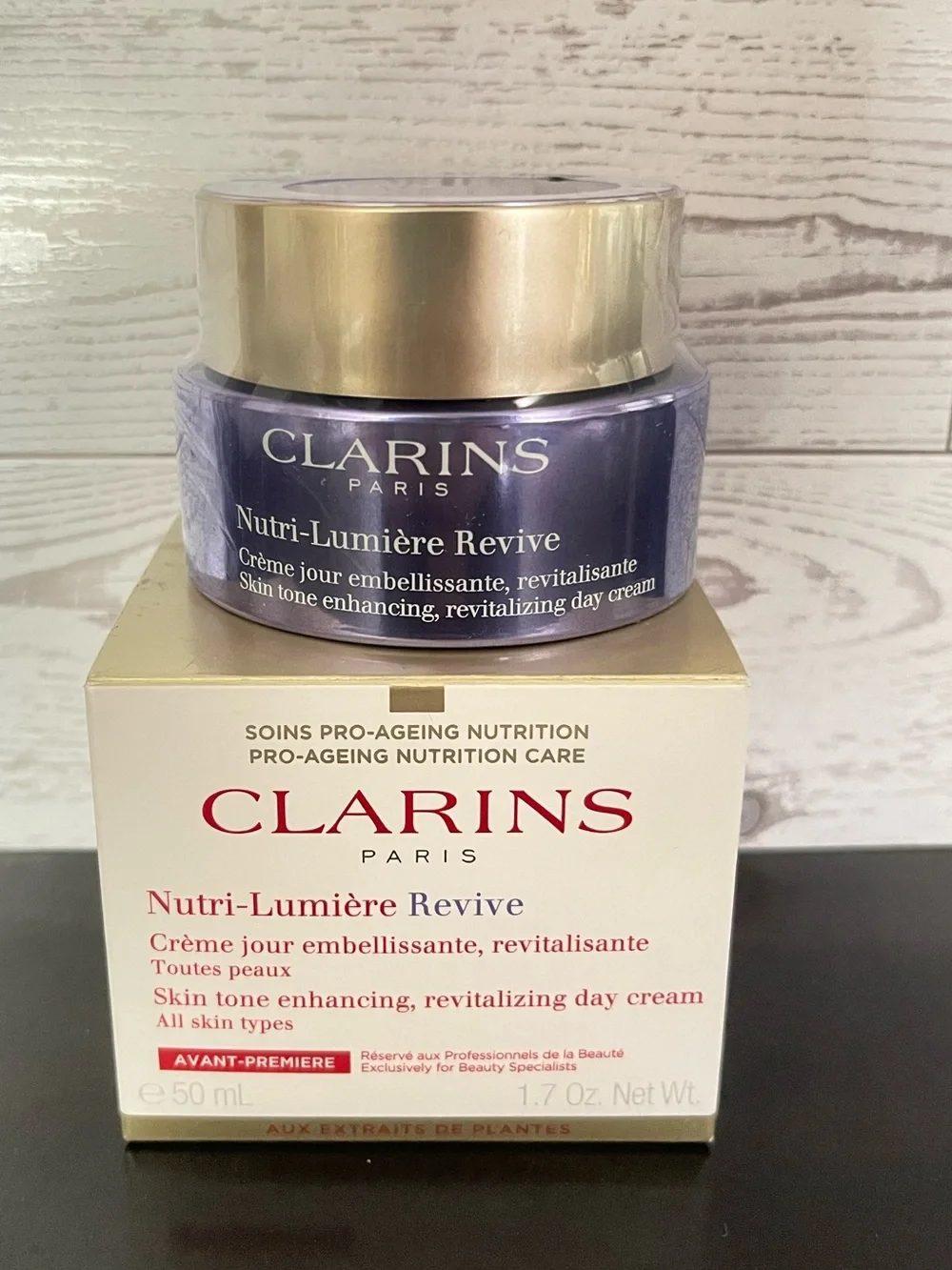 Clarins Nutri-Lumière Revive Day Cream NEW IN BOX